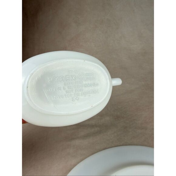 Vintage Pyrex Woodland Brown Gravy Boat and Drip Tray Mod MCM 1970s - Picture 6 of 11